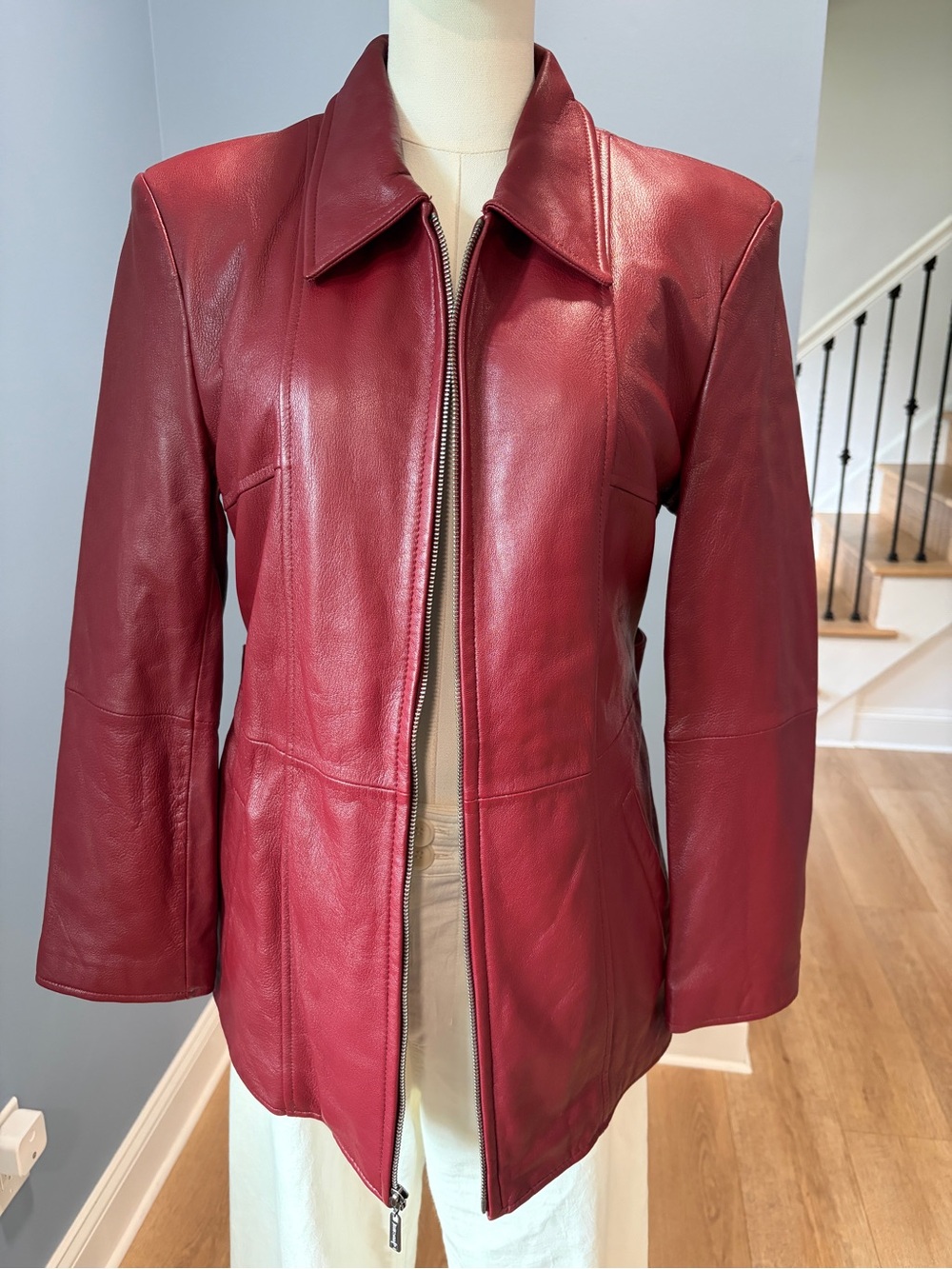 Wilsons Pelle Studio Burgundy Leather Jacket Women’s Medium Belted Zip